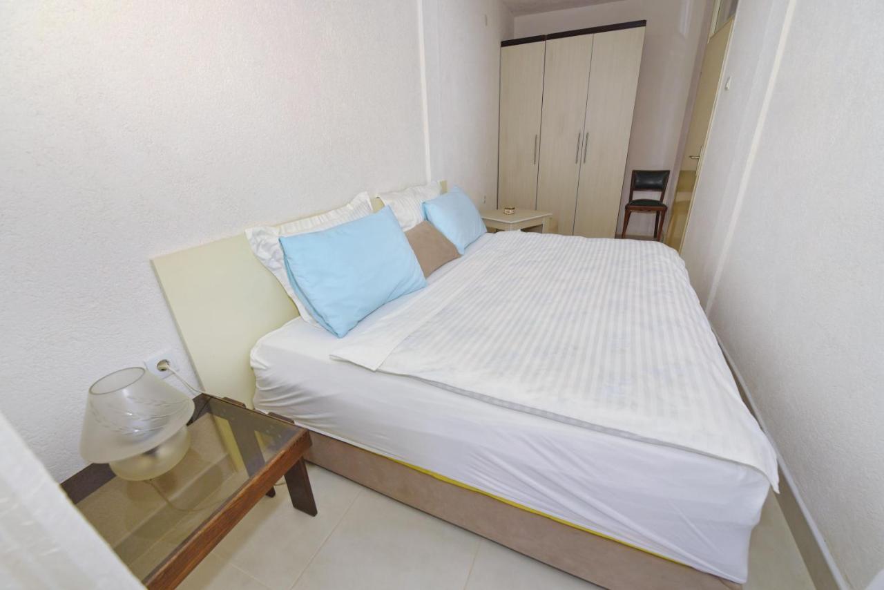 Sis 2 Bedroom 2 Bath With Free Parking In אוהריד מראה חיצוני תמונה