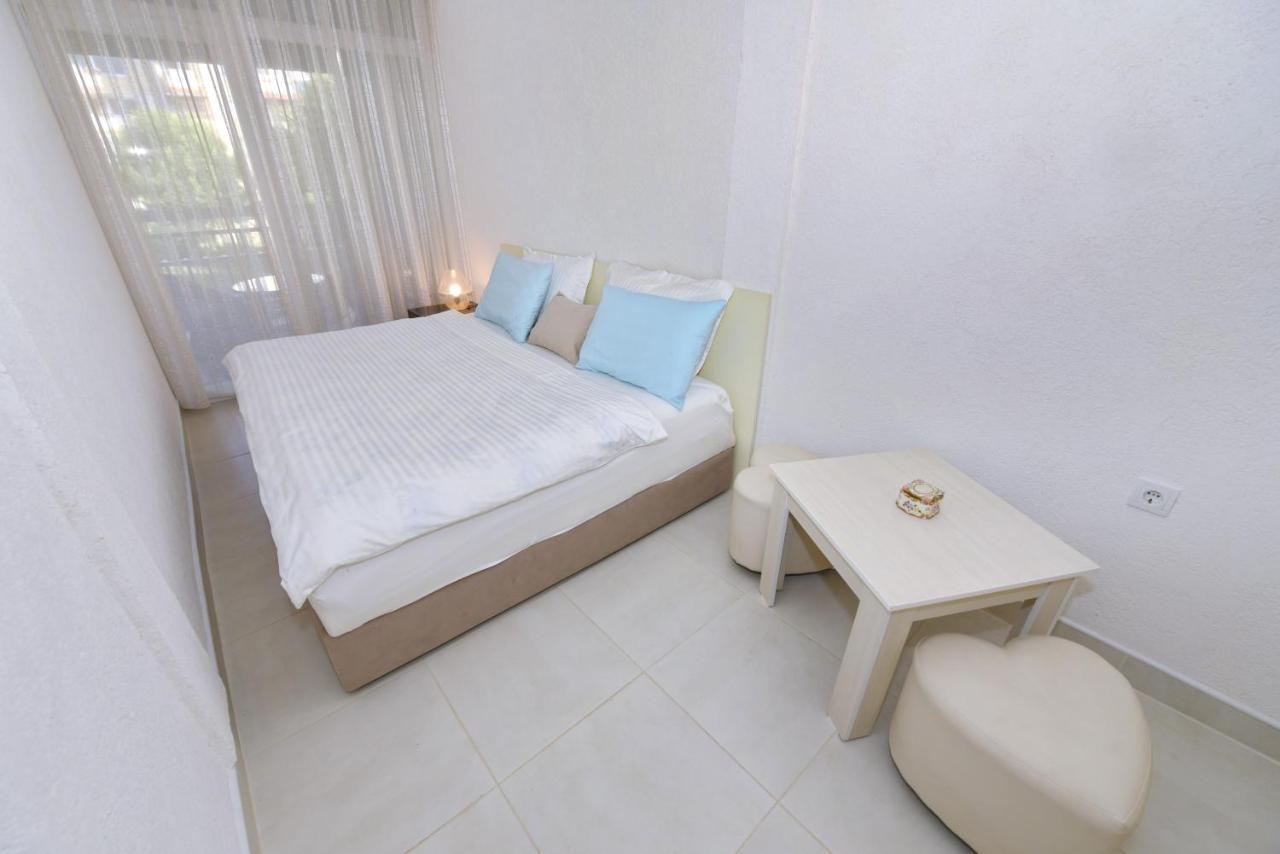 Sis 2 Bedroom 2 Bath With Free Parking In אוהריד מראה חיצוני תמונה