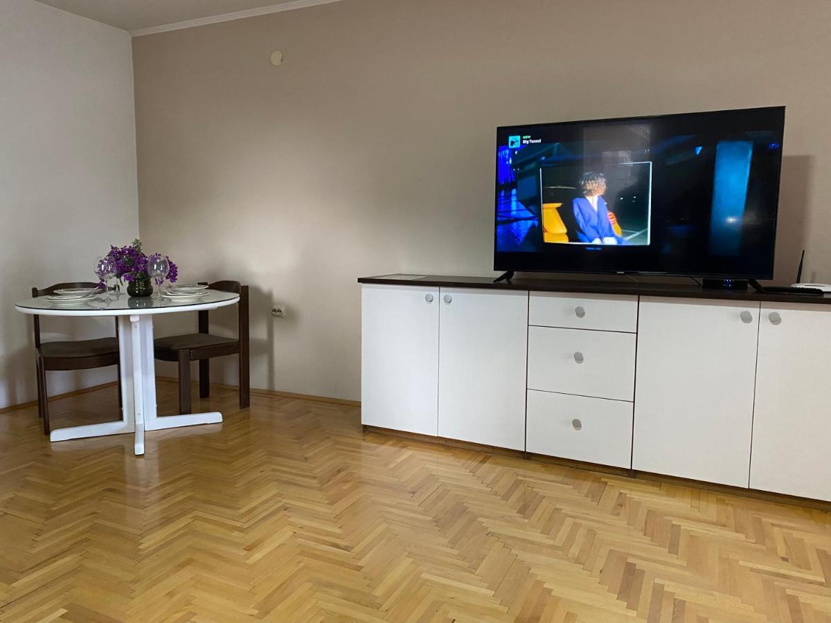 Sis 2 Bedroom 2 Bath With Free Parking In אוהריד מראה חיצוני תמונה