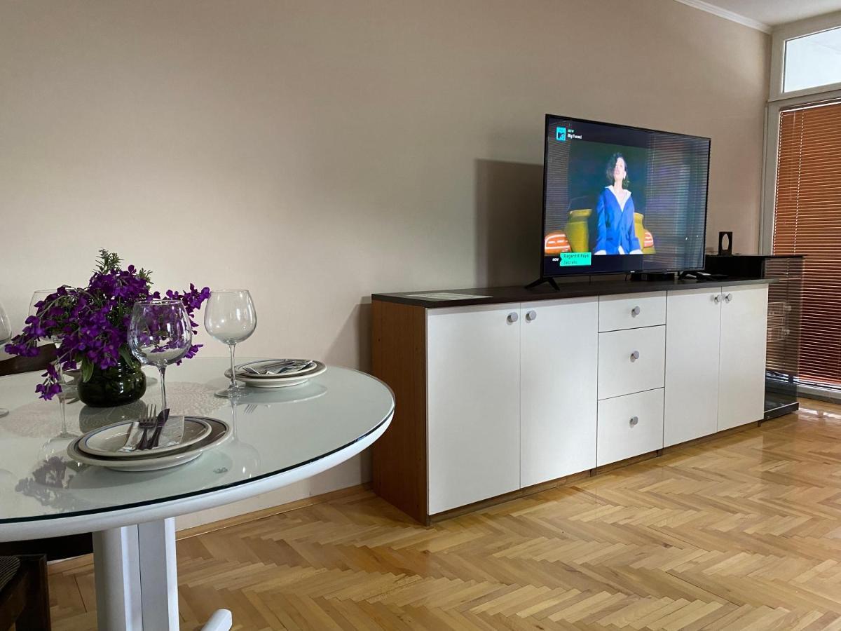 Sis 2 Bedroom 2 Bath With Free Parking In אוהריד מראה חיצוני תמונה